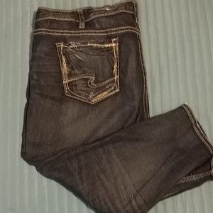 Silver Jeans Medium Wash Elyse Capri